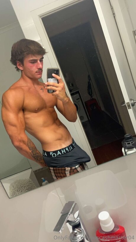Auscashmaster04 OnlyFans-Leak