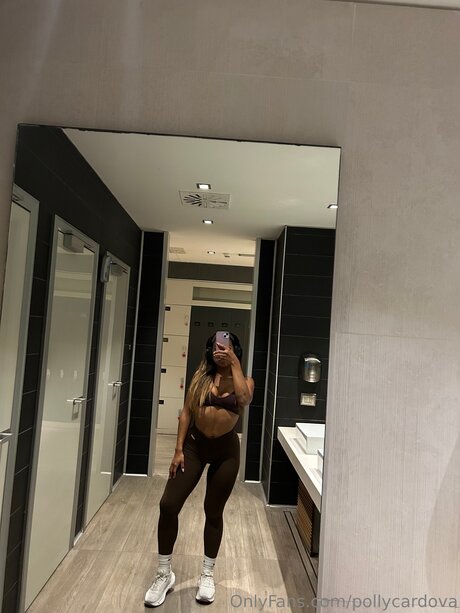 Pollycardova Leaked OnlyFans Bilder
