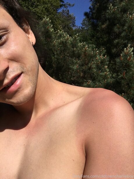 Oldtowncharlieboy OnlyFans geleakte Brüste