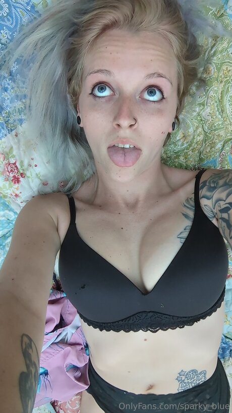 Sparky Blue Nacktbilder von OnlyFans geleakt