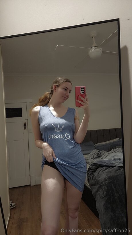 Spicysaffron25 OnlyFans gratis