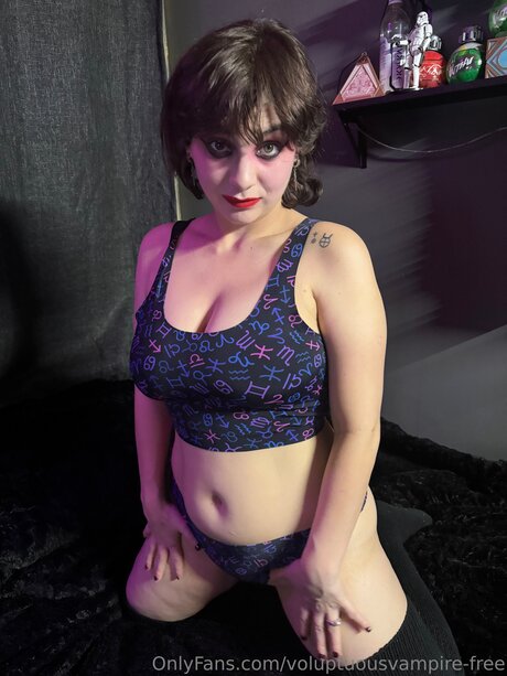 Voluptuousvampire Free Leaks von Nacktbildern auf OnlyFans