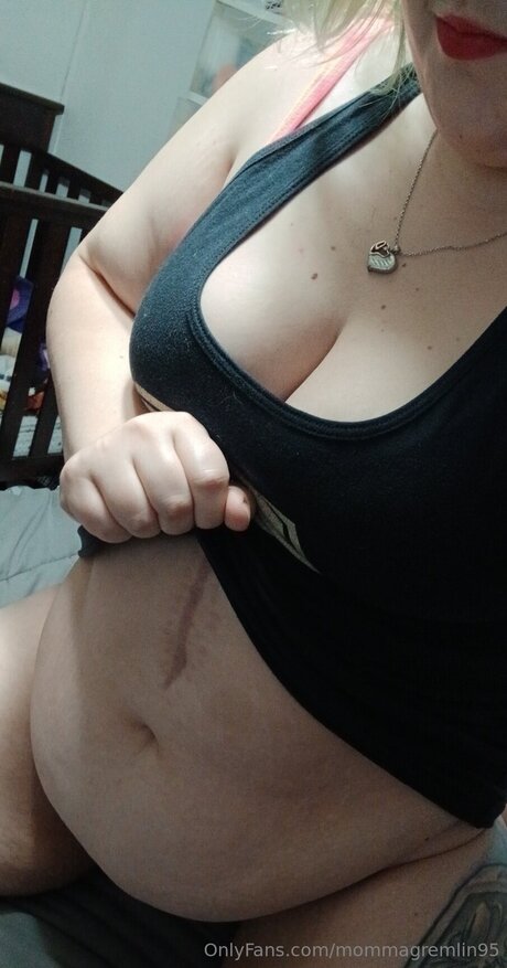 Mommagremlin95 Nacktbilder auf OnlyFans