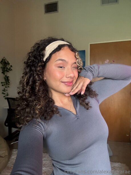 Alexandrarae OnlyFans X