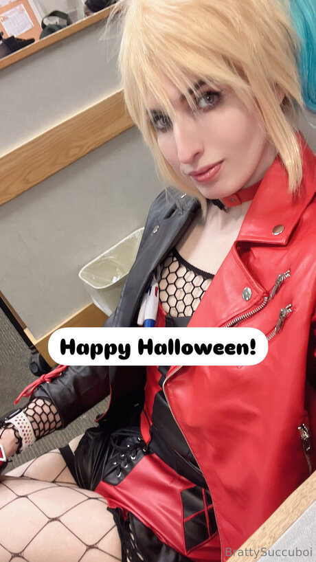 Tomboysuccubus OnlyFans schlank