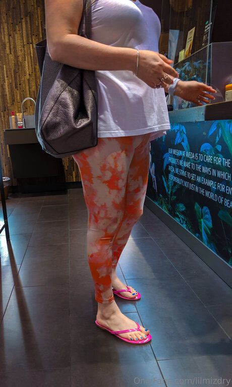 Lilmsdry Strip OnlyFans