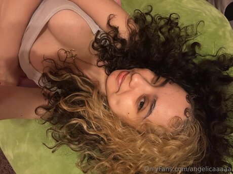 Angelicaaaaa OnlyFans Nackt