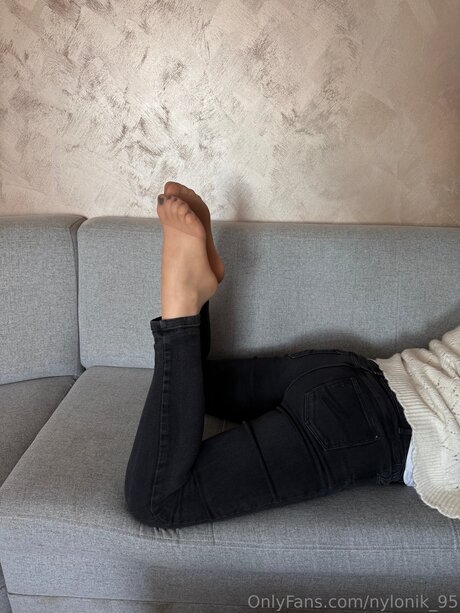Nylonik 95 OnlyFans Nacktbilder