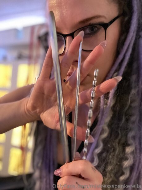 Mistressspankerella NurlyFans-Pornoleaks