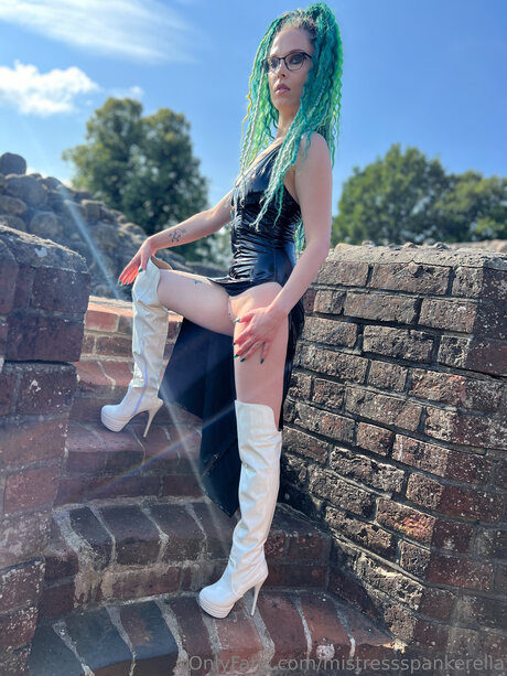 Mistressspankerella OnlyFans-Pornos