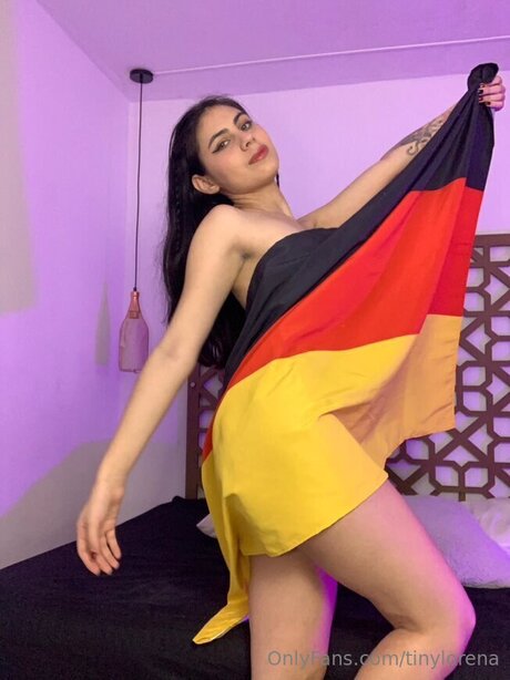 Tinylorena Nacktbilder geleakt OnlyFans Porn geleakt