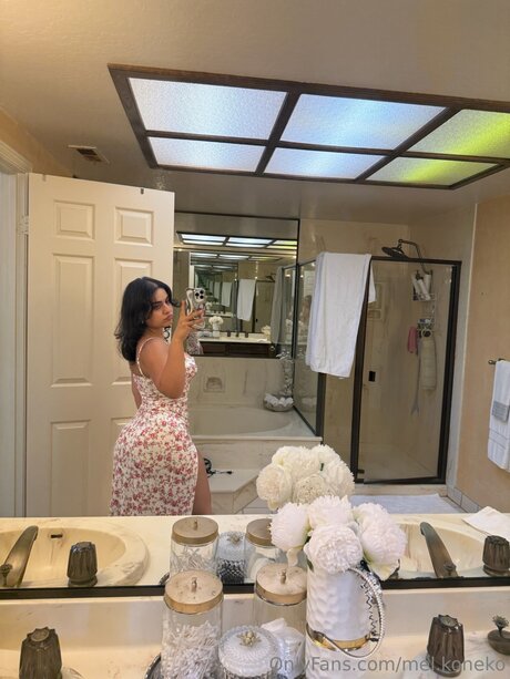 Mel Koneko OnlyFans Nacktbilder