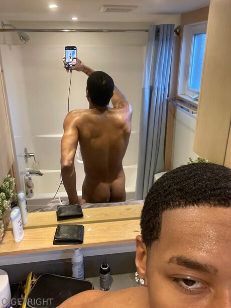 Ojgetright OnlyFans Striptease