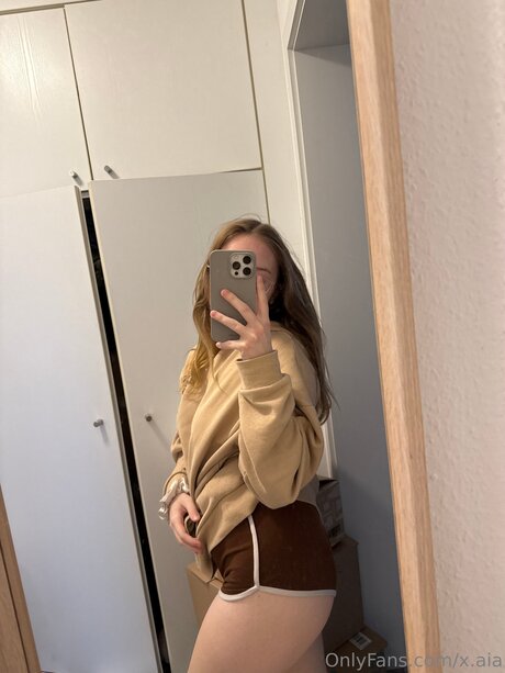 X Aia Nacktbilder von OnlyFans