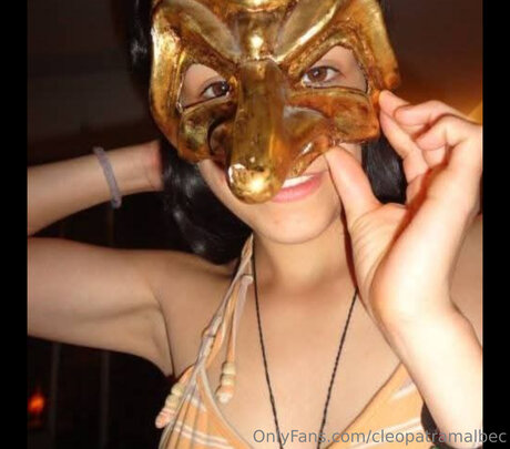 Cleopatramalbec Nacktpornos von OnlyFans geleakt