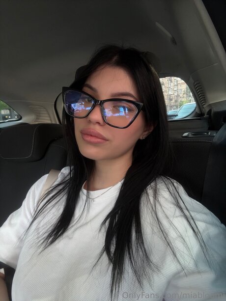 Miabloomi OnlyFans Pornografie