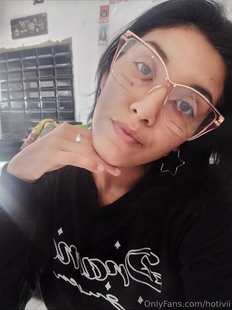 Hotivii OnlyFans schlank