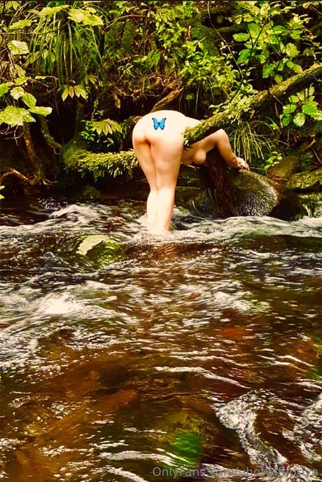 Uhotwifepriya OnlyFans Pornografie geleakt