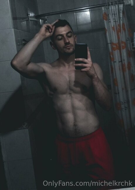 Playmike OnlyFans explizite Inhalte