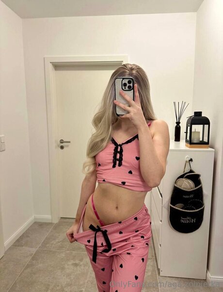 Aga Zolnierka Nacktbilder geleakt OnlyFans Porn geleakt