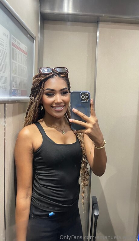Emanuela Ebony OnlyFans Model Bilder