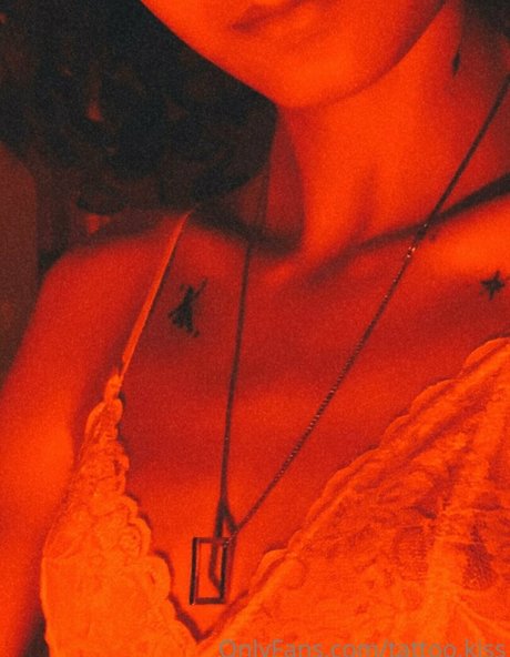 tattoo kiss OnlyFans-Inhalte