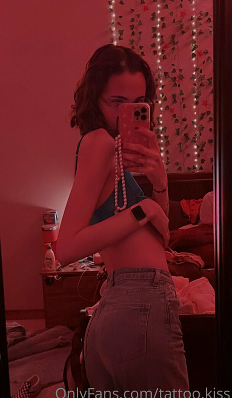 tattoo kiss Leaked OnlyFans Sex