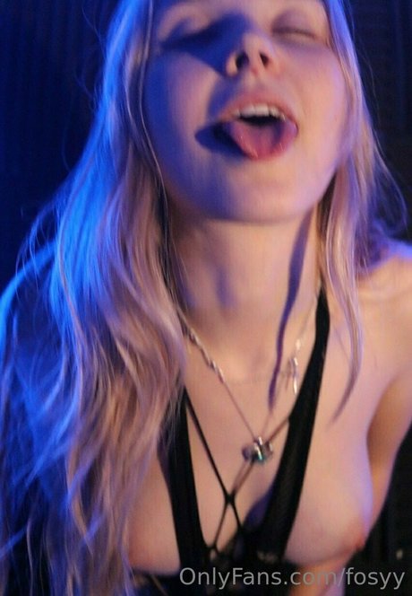 fosyy Nacktbilder geleakt OnlyFans