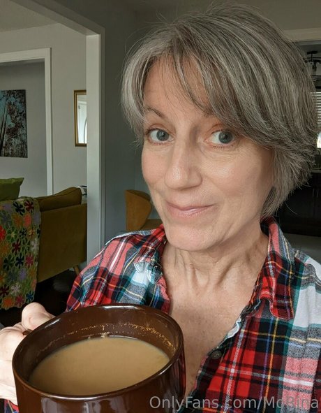 morina Nacktbilder OnlyFans geleakt