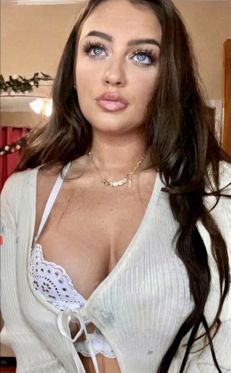 Urgrlkc OnlyFans Sextape