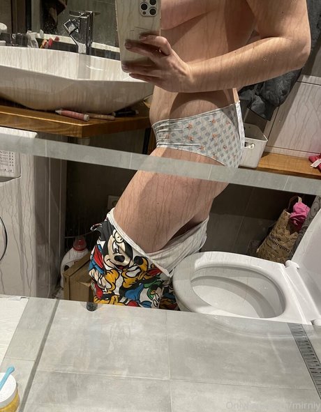 mirniy OnlyFans Leaj