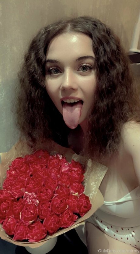 mirniy Nacktbilder von OnlyFans geleakt