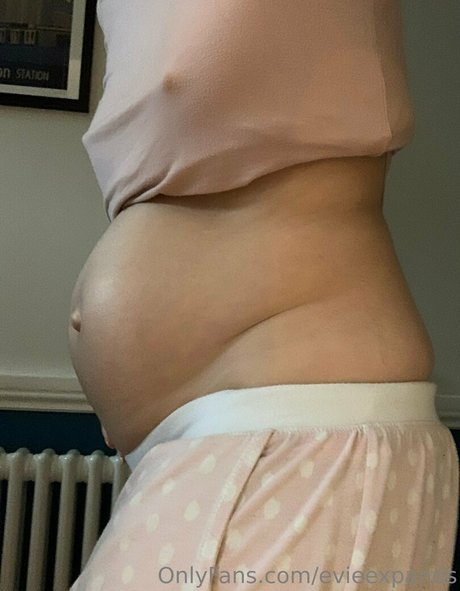 evieexpands Nacktbilder von OnlyFans