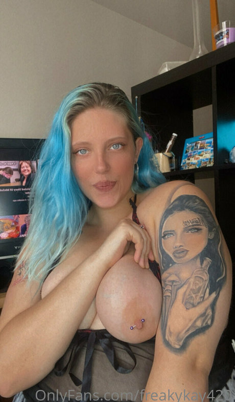 freakykay420 NurlyFans-Pornoleaks