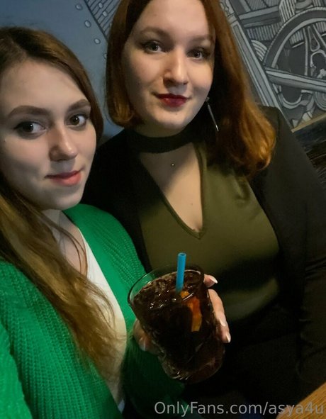 asya4u NurlyFans-Pornos