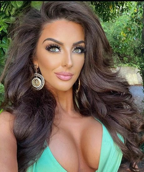 Kayleigh Rose Dematos 