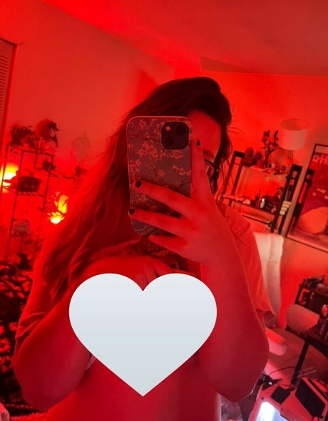 Strawbre Nacktbilder von OnlyFans