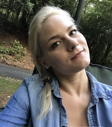 Lisey Sweet OnlyFans Porn