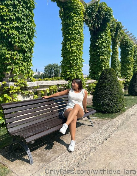 withlove lara OnlyFans Nacktbilder