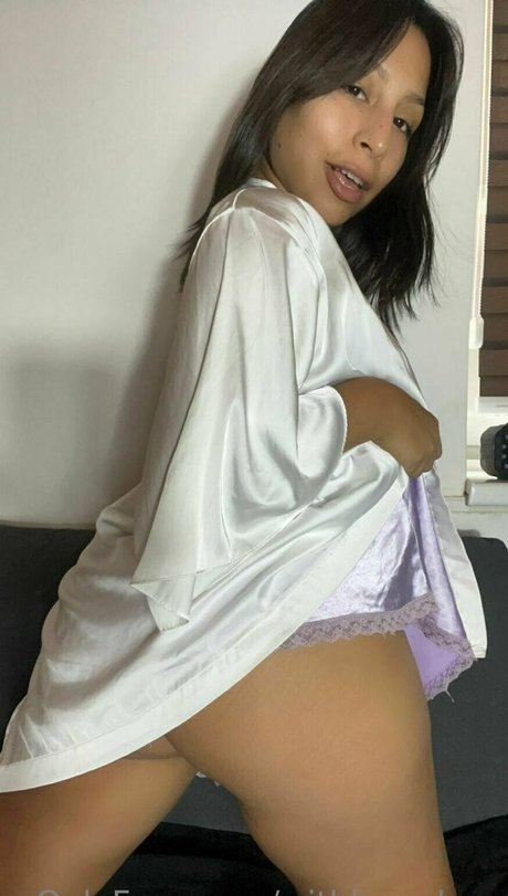 withlove lara OnlyFans-Leaks