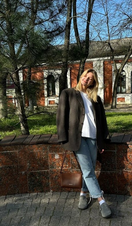 pervokursnica Oben ohne OnlyFans