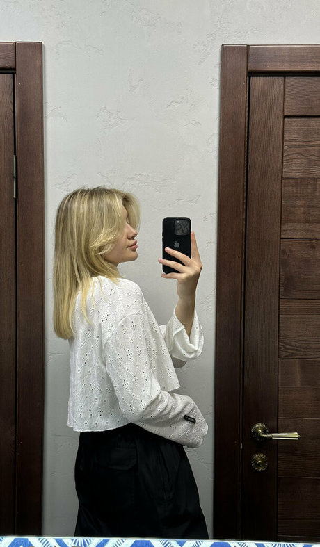 pervokursnica Nacktbilder geleakt OnlyFans geleakt