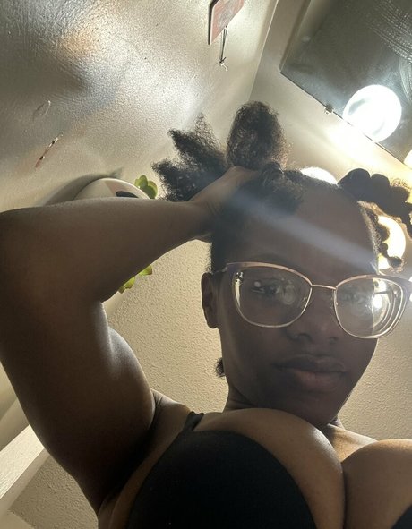 _kimaybe OnlyFans Gratis-Inhalte