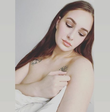 Ella Estrid OnlyFans Nackt