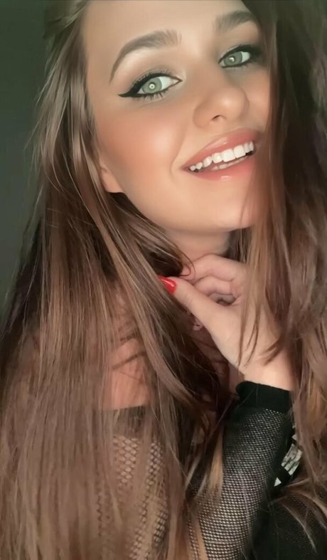 Ella Estrid Neue OnlyFans Leaks