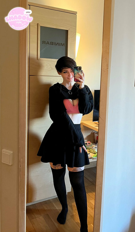 egirlshadowx OnlyFans nackte Brüste