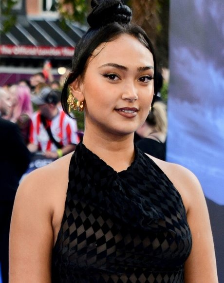 Joy Crookes OnlyFans Pornografie