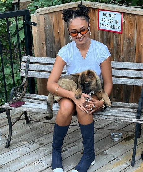 Joy Crookes NurlyFans-Pornoleaks