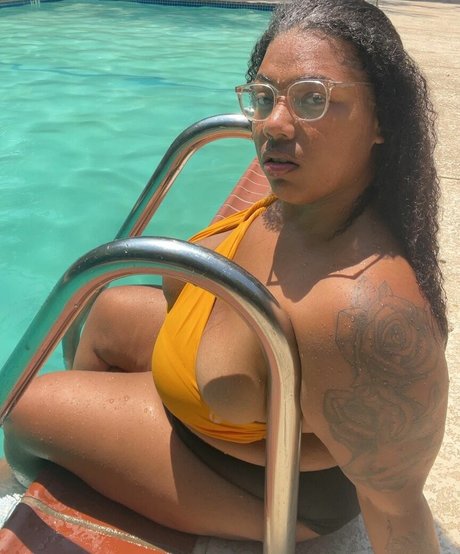 WeightOffAsh OnlyFans