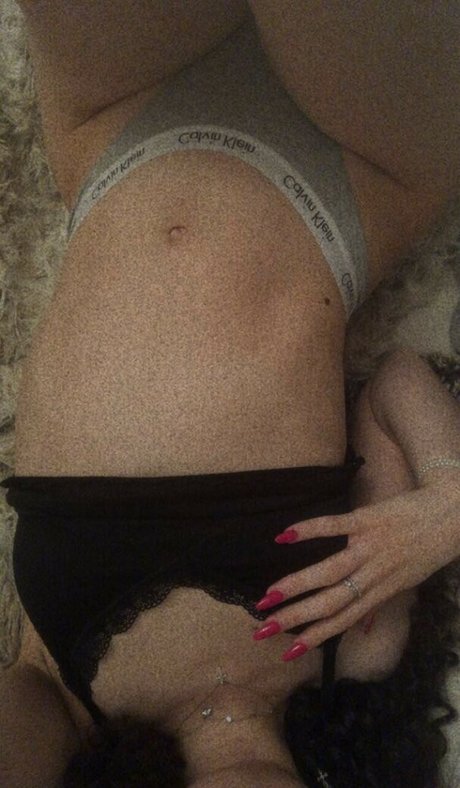 Celiaasalazarr XXX OnlyFans